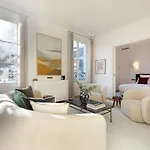 Pick A Flat\'s Apartment in Saint Germain des Prés - Rue Furstemberg